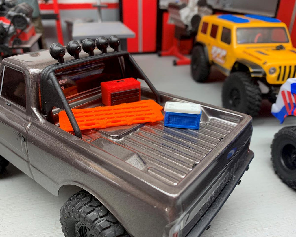 Scale By Chris 1/24 Scale Combo Pack 1 w/Red Tool Box, Blue Ice Chest, Orange Sand Ramps